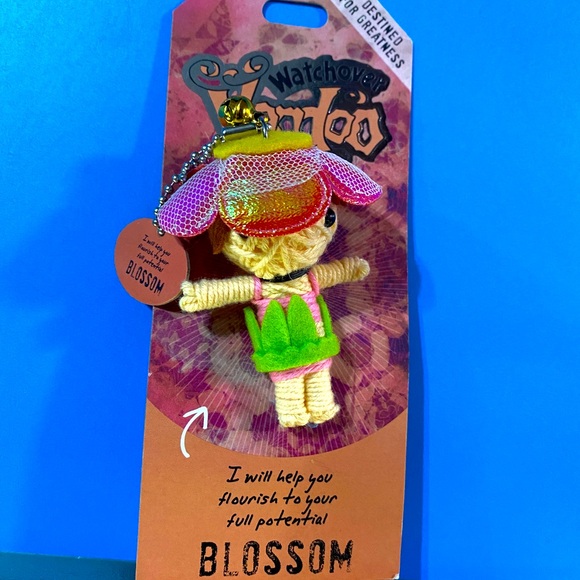WATCHOVER VOODOO DOLL NWT BLOSSOM LUCKY CHARM DESTINED FOR GREATNESS 3” - Picture 2 of 10